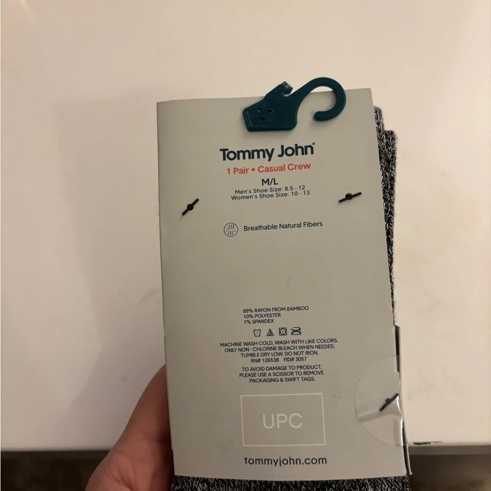 NEW! Tommy John Men's Casual Crew Socks - Gray